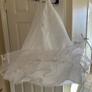 Merry Modes White Bridal Underskirt